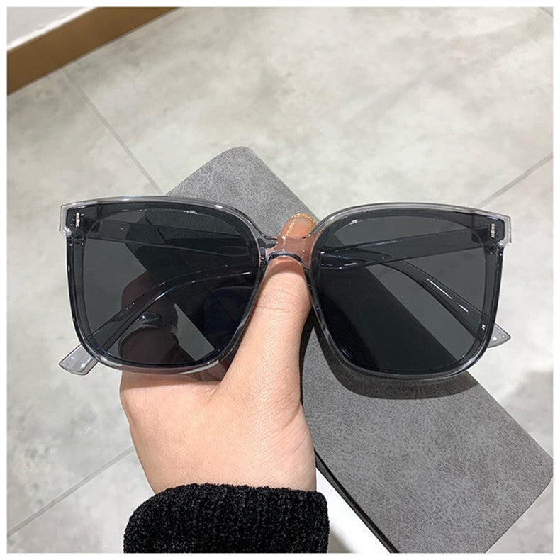 New Women Black Frame Sunglasses